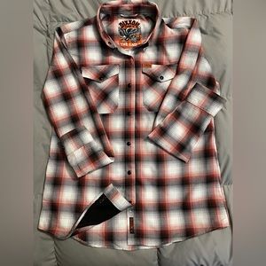 Dixxon Flannel Company women's large. Runs big more like a women's xl